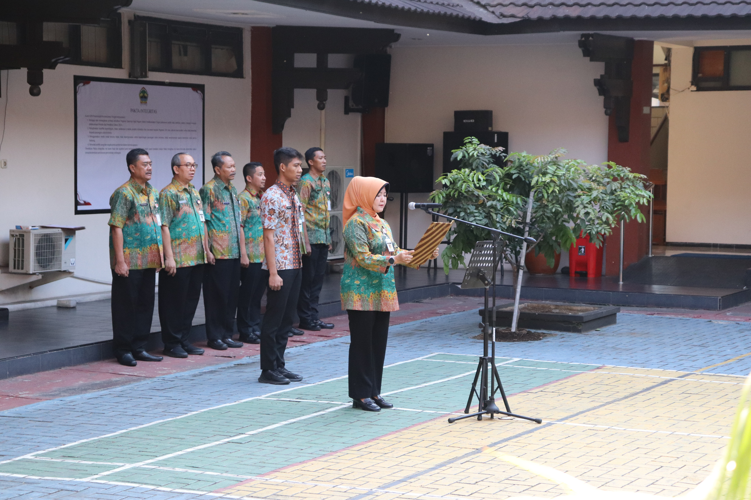 Ikrar Dan Penandatanganan Pakta Integritas Netralitas Di Lingkup Badan ...